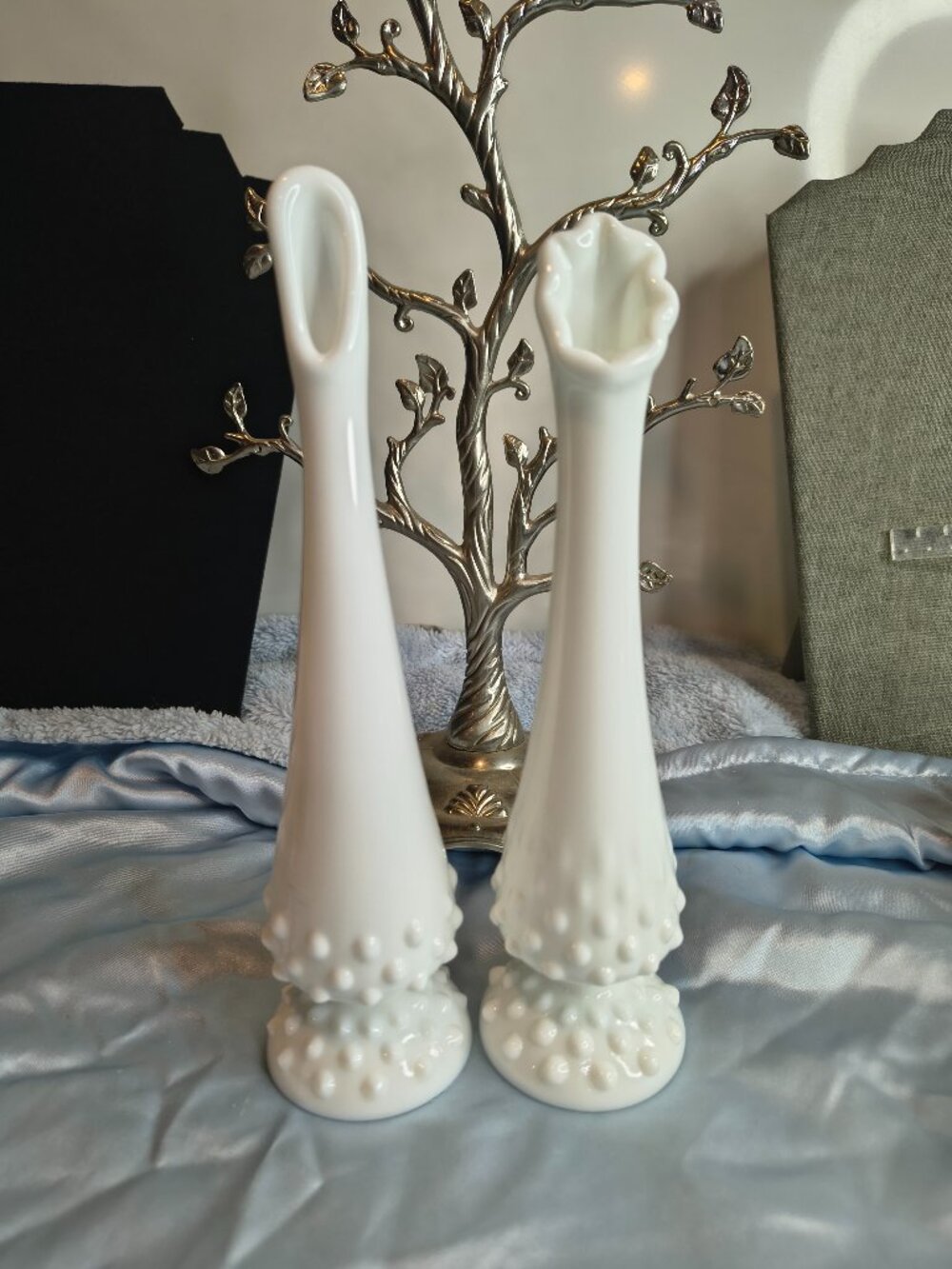 Set of 2 Fenton Stretch Milk Glass Vases